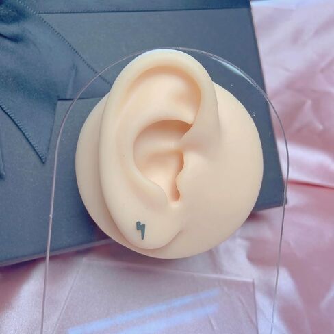 1 زوج G23 تيتانيوم 20 جرام/18 جرام/16 جرام اضغط فيت بدون خيوط دفع البوب ​​الأعلى 4 مم ثقب خلفي مسطح الشفاه مسمار القرط لابريت مونرو حلقة الشفاه الزنمة الغضروف بار Lehgth 6 مم - 12 مم in Kuwait