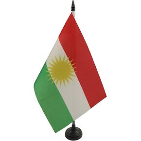 علم طاولة كردستان من AZ FLAG مقاس 5 بوصة × 8 بوصة - علم مكتب كردستان مقاس 21 × 14 سم - عصا وقاعدة بلاستيكية سوداء