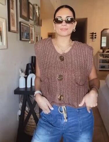 Womens Casual Chunky Knit Vest Gold Button Down Crop Crochet Sleeveless Sweater Vest in Saudi Arabia