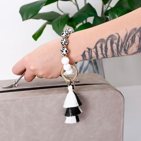 Silicone Key Ring Bracelet Beaded keychain Wristlet Beaded Bangle Wristlet Keychain House Car Keys for Women in Saudi Arabia