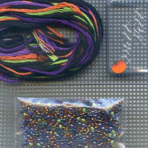 Wendy's Cat Beaded Halloween Counted Cross Stitch Kit Mill Hill 2015 Autumn Harvest MH185206 in Saudi Arabia