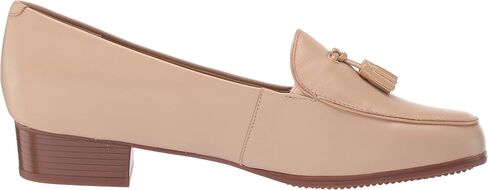 حذاء ماري لوفر للسيدات من Trotters in Saudi Arabia