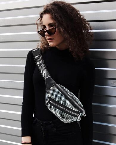 ZLM BAG US Dazzling Rhinestones Fanny Pack Slide Zip Waist Pack Chest Bag Phone Purse Wide Straps Crossbody Shoulder Bag in Kuwait