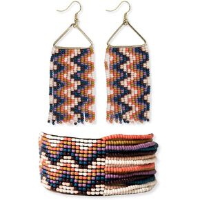 مجموعة مجوهرات بوهو بالحبر + سبيكة مطرزة - أقراط ويتني ذات شراشيب ومجموعة أساور مطاطية على الوجهين من تشارلي (أمستردام) in Kuwait