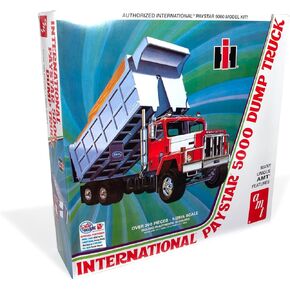 AMT IH Paystar 5000 Dump Truck 1:25 Scale Model Kit