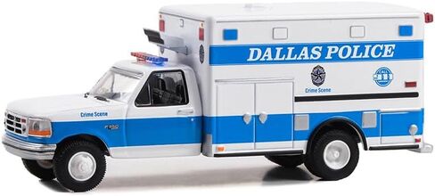 Greenlight 67065 First Responders - 1992 F-350 Ambulance - مسرح جريمة شرطة دالاس، دالاس تكساس (حصريًا للهواية) مقياس 1:64 in Saudi Arabia