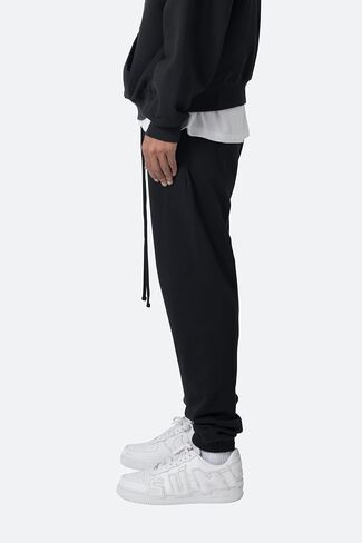 بنطال رياضي كلاسيكي للرجال من mnml in Saudi Arabia