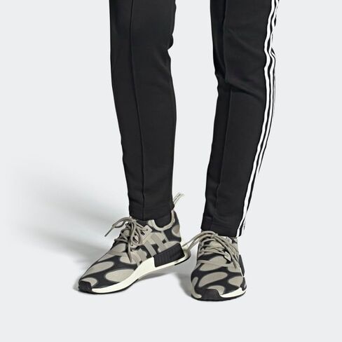 حذاء أديداس Marimekko NMD_R1 للنساء، أسود، مقاس 10.5 in Saudi Arabia