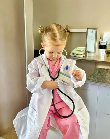 Doctor Costume for Kids Scrubs Real Stethoscope Lab Coat Halloween Costumes Career Day Costume For Kids Girls 3-12 in Saudi Arabia