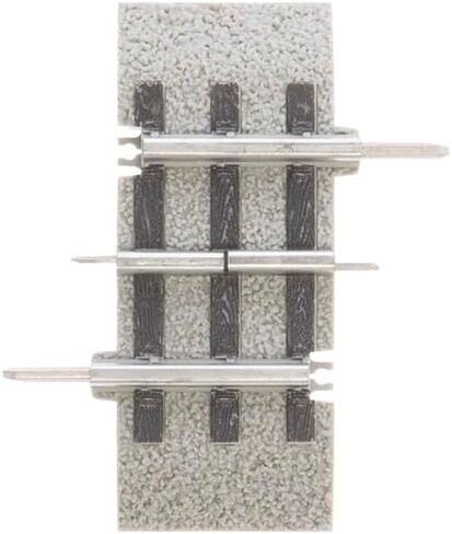 Lionel Trains Deluxe FasTrack Layout 2 in Saudi Arabia