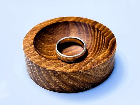طبق خاتم خشبي حامل حلقة خشبية صينية مجوهرات من خشب البلوط الصلب مدمجة 2.5 بوصة مستديرة × .5 بوصة زفاف عميق وخطوبة الذكرى السنوية هدية عيد ميلاد مصقول يدويًا ناعم وطبيعي غير لامع in Kuwait