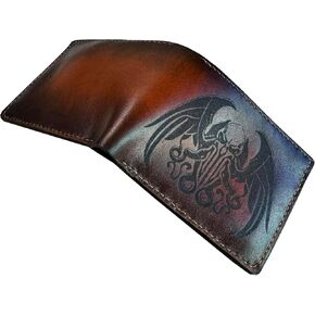 محفظة جلدية منقوشة بيج فوت، هدية فنية لحيوان الساسكواتش، محفظة مخلوق الغابة الأسطوري، هدية للصبي in Kuwait