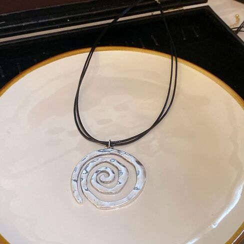 POYAMUSE Chunky Spiral Swirl Necklace - Aesthetic Grunge Jewelry for Trendy Looks, Boho Choker Necklace - Bohemia Jewelry for Women in Kuwait