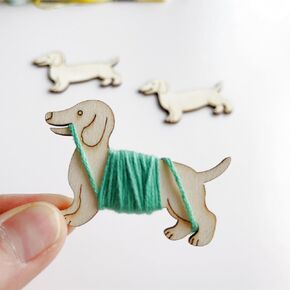 Set of 20 Wood Dachshund Bobbins Thread Holders, Floss Organiser, Cross Stitch Embroidery Thread Storage (20)