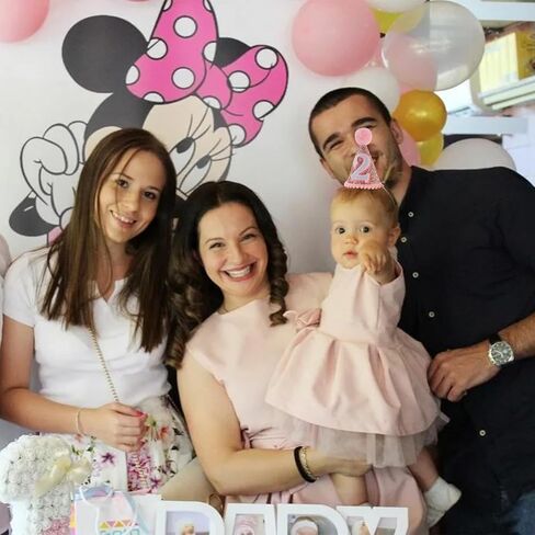 قبعة مخروطية لعيد الميلاد الثاني، قبعة عيد ميلاد بيضاء لامعة مع قبعة قوس قزح لعيد الميلاد باللون الوردي لحفلة عيد الميلاد، قبعة دعائم صور عيد ميلاد لامعة للأولاد والبنات in Kuwait