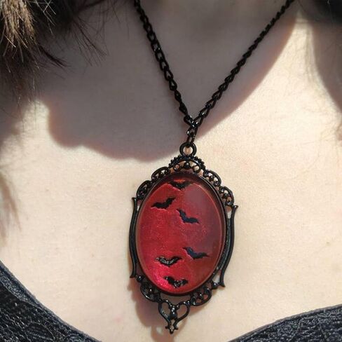 Gothic Bat Necklace Vampire Necklace Vintage Red Bat Cameo Pendant Choker Halloween Jewelry Gift in Saudi Arabia