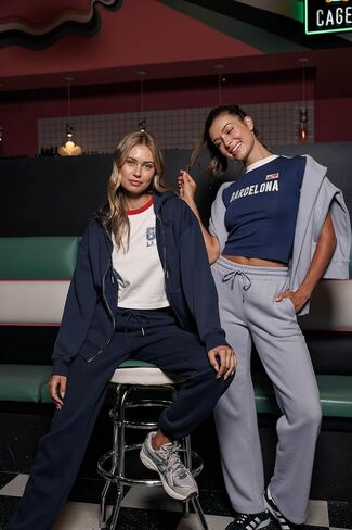 Cali1850 Women's Premium Cloud Fleece Zip-up Hoodie - Long Sleeve Full Zip Hooded Jacket Casual Soft Cozy Top in Kuwait