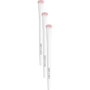wet n wild Foundation Brush, Makeup Brush for Mineral & Liquid Makeup, Plush Fibers, Ergonomic Handle