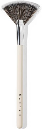 HALEYS Brilliant Powder Brush, Soft, Streak-free, Perfect Blending, Buff, Blurs, Smooths, Control, Precision, Complexion tools, For powder, setting powder, blush, Vegan, Cruelty-free, Sustainable Wood in Saudi Arabia