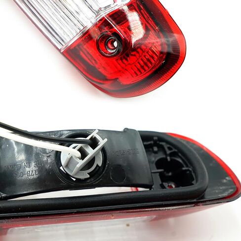 GM25890530، 531066، 531067 مصباح الفرامل الثالث الثالث مصباح إيقاف عالي متوافق مع Chevy Silverado GMC Sierra 1500 2500HD 3500HD 2007 2008 2009 2010 2011 2012 2013 in Kuwait