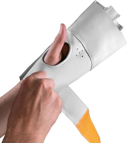 Crown Sporting Goods Hammer Throw Glove, Left Hand Fit for Right Handed Throwers – Track & Field Equipment for Practices, Training, & Competitions in Kuwait