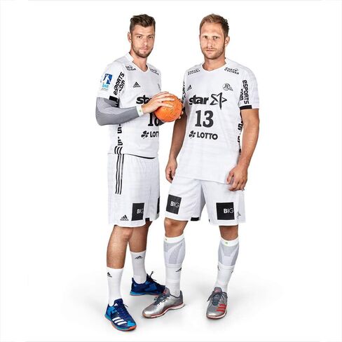 Bauerfeind Sports Compression Lower Leg Calf Sleeves (1 Pair) - Improved Circulation, Airknit Fabric Breathable, Washable in Saudi Arabia