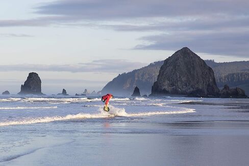 لوح DB Skimboards Proto Plank Skimboard، هيكل من خشب القيقب/الحور، نمط متأرجح ثلاثي الأبعاد، سطح وأسفل HPL متين، رسم مطبوع بالشاشة الحريرية من إيبوكسي، صنع في الولايات المتحدة الأمريكية in Kuwait