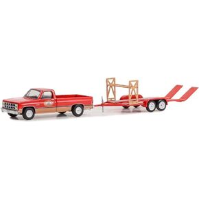 Greenlight 32250-B Hitch & Tow Series 25 - 1982 GMC K-2500 Sierra Grande Wideside with Tandem Car Trailer - Busted Knuckle Garage 1/64 Scale,adults unisex
