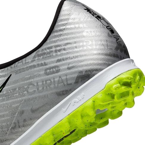 Nike mens Cleats in Saudi Arabia