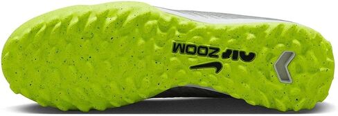 Nike mens Cleats in Saudi Arabia