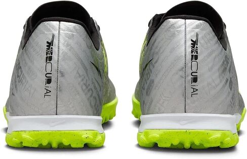 Nike mens Cleats in Saudi Arabia