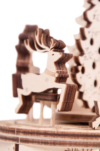 هدايا صندوق الموسيقى Wood Trick من مجموعة نماذج سانتا - نتمنى لك عيد ميلاد سعيد لحن جميل - قوي جدًا وصديق للبيئة - 6 × 5 بوصة - لغز خشبي ثلاثي الأبعاد in Kuwait