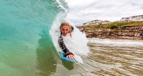 WAW Badfish Bodysurfing طائرة يدوية، لوح يدوي، طائرة ركوب الأمواج للجسم، راكب الأمواج اليدوي، مجداف يدوي، بلاستيك المحيط المعاد تدويره in Kuwait