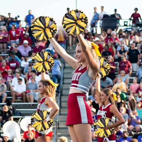 AUHOKY عبوتان من كرات التشجيع مع مقبض باتون، مجموعة كرات التشجيع الفاخرة، زهور يدوية منفوشة للتشجيع وحفلات الرقص الفاخرة (6 بوصة، أسود/أصفر) in Kuwait