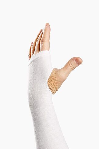 Prevent Products, Inc Elderly Skin Protector, Thin Skin & Tear Protective Arm Sleeve - Made in USA (One Pair) in Saudi Arabia