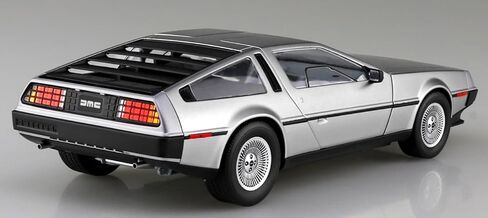 Aoshima ’82 DeLorian DMC-12 1:24 Scale Model Kit in Saudi Arabia