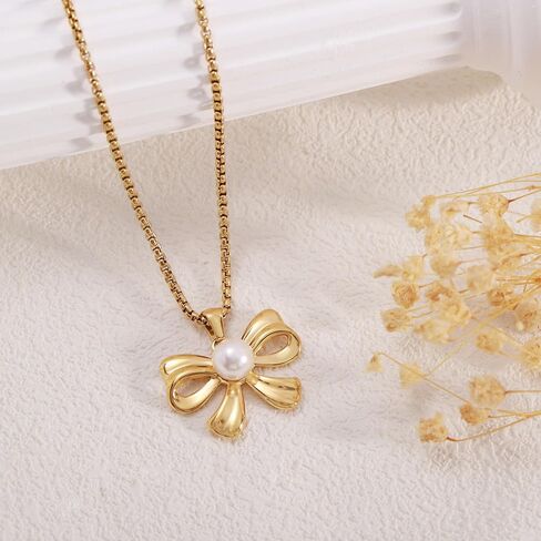 BAYLAY Gold Necklace for Women - 18K Gold Plated Bow Necklace Dainty Gold Necklace Personalized Bow Pendant Choker Chain Necklace Gold Bow Necklace for Women Gold Jewelry Gifts in Saudi Arabia