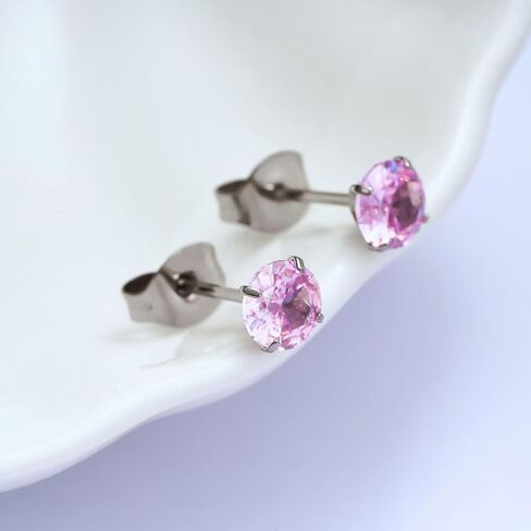 Hypoallergenic G23 Implant Grade Titanium Earrings for Sensitive Ears in Saudi Arabia