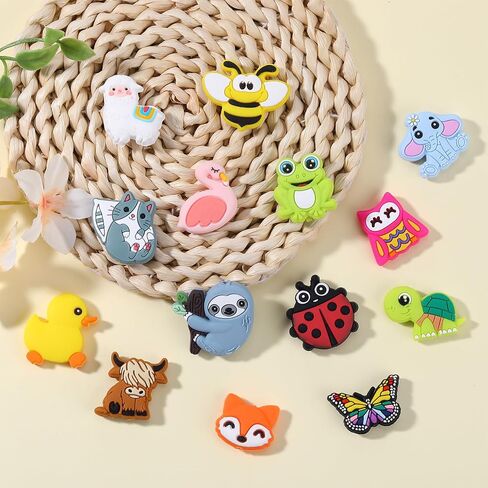 15 Pcs Christmas Silicone Beads Christmas Tree Silicone Beads DIY Silicone Beads Bulk Beads Used for DIY to Make Various Handicrafts, Beaded Pen Lanyards, Bag Pendants Etc(Christmas Topics) in Saudi Arabia