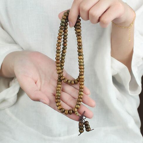 Green Sandalwood Mala Bracelet for Men 108 Beads for Meditation Mala Beads Necklace in Saudi Arabia