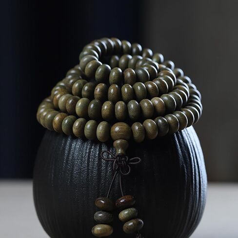 Green Sandalwood Mala Bracelet for Men 108 Beads for Meditation Mala Beads Necklace in Saudi Arabia