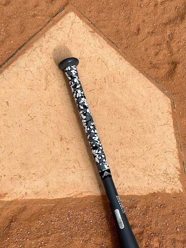 شريط قبضة الخفافيش للبيسبول/الكرة اللينة | استبدال قبضة مضرب البيسبول مقاس 1.10 مم | أشرطة سوداء، علم الولايات المتحدة، غرزة وقبضة مموهة in Kuwait