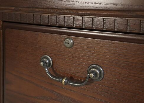 خزانة ملفات ذات درجين من Martin Furniture Huntington Oxford، درج ملفات تخزين المكتب، بني in Kuwait