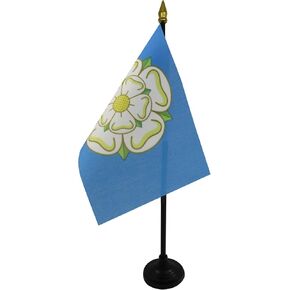 Yorkshire New county Table Flag 4'' x 6'' - County of York - England Desk Flag 15 x 10 cm - golden spear top - AZ FLAG