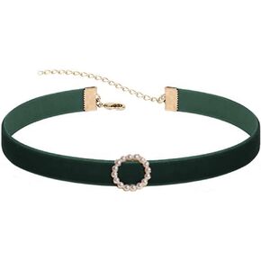 Vintage Black Green Choker Velvet Belt Gothic Necklace with Round Pendant Fashion for Women