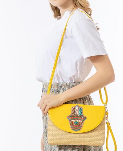 احصل على محافظ بمقبض من القش، حقيبة كروس للعطلات الصيفية على الشاطئ للنساء، حقائب يد بمحفظة على شكل ظرف منسوجة in Kuwait