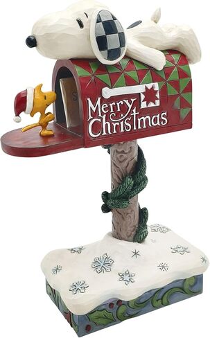 Enesco Peanuts بواسطة Jim Shore Snoopy and Woodstock on Merry Christmas Mailbox تمثال - راتينج حجري مصنوع يدويًا مطلي بالفول السوداني سنوبي تمثال ديكور المنزل لعيد الميلاد، 7.28 بوصة in Saudi Arabia