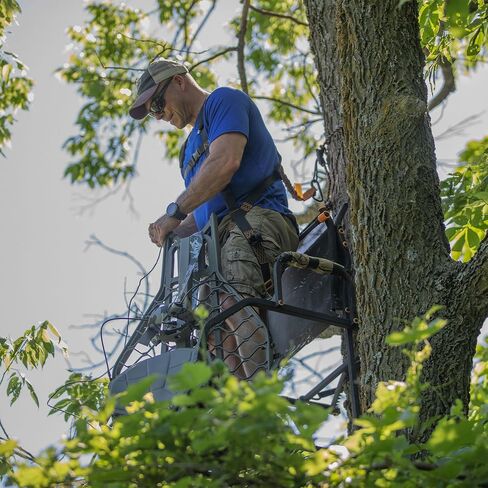 Muddy Stronghold 1.5 Steel Single Tree/Ladder Stand for Big Game/Shooting/Hunting with Expanded D-Force Metal Platform in Saudi Arabia