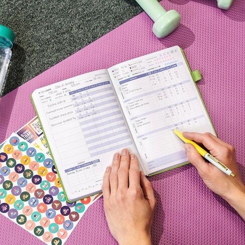 مجلة Clever Fox للياقة البدنية والطعام - مخطط التغذية والتمرين للنساء والرجال - كتاب سجل تمارين النظام الغذائي والصالة الرياضية مع التقويمات ومتتبعات النظام الغذائي والتدريب - غير مؤرخ، مقاس A5، غلاف مقوى (أخضر تفاحي) in Kuwait