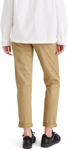 بنطال تشينو نسائي ذو قصة ضيقة لعطلة نهاية الأسبوع من DOCKERS in Kuwait